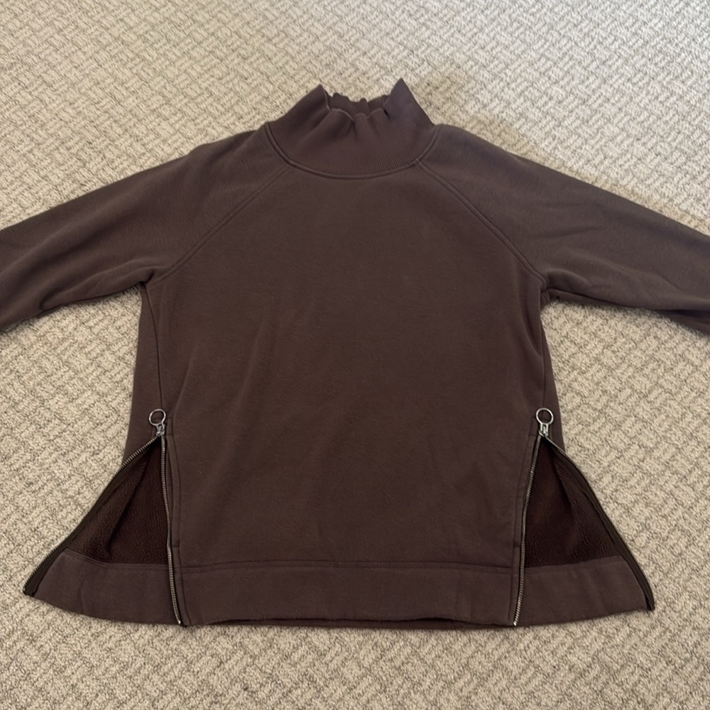 ATHLETA - Picture 2 of 5